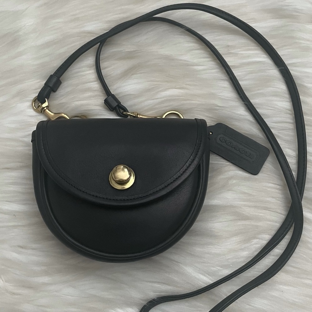 💋90’s Vintage Coach Mini Belt Bag 9826
